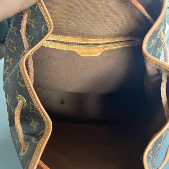 AUTHENTIC Vintage Monstsouris backpack GM - Picture 2 of 11